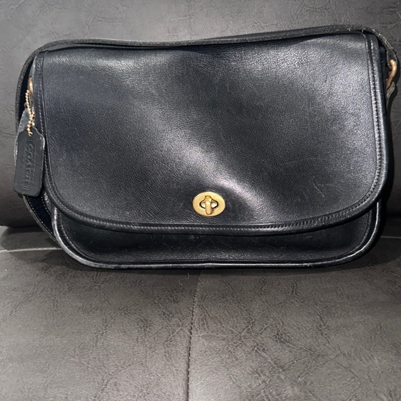 Coach Handbags - Coach Black Leather Shoulder Bag with Gold Turnlock
